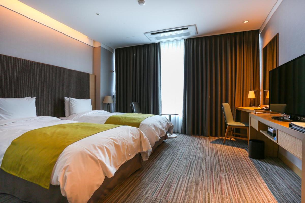 Take Hotel & Resort Inje Speedium Eksteriør bilde